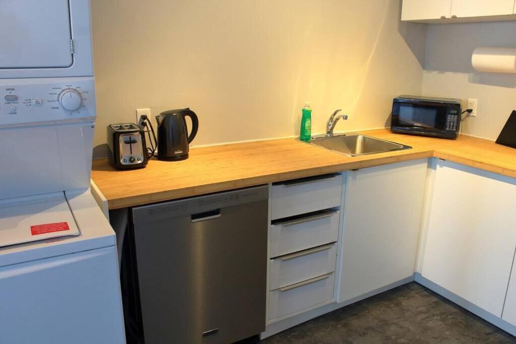 Suite #B, Industrial Styling, Ac Halifax Kültér fotó